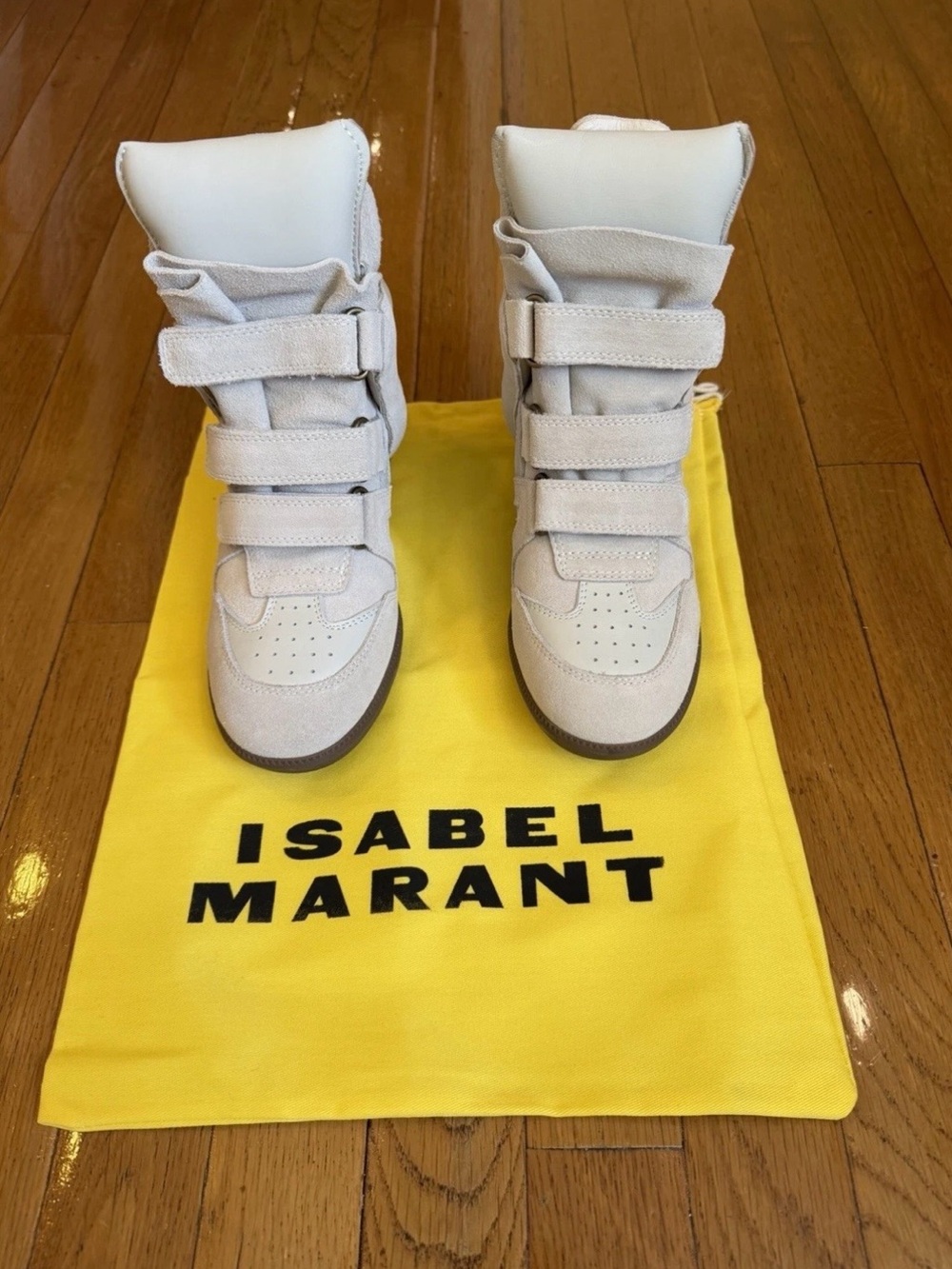 High-Top Hidden Wedge Trainers 
Size EU 38